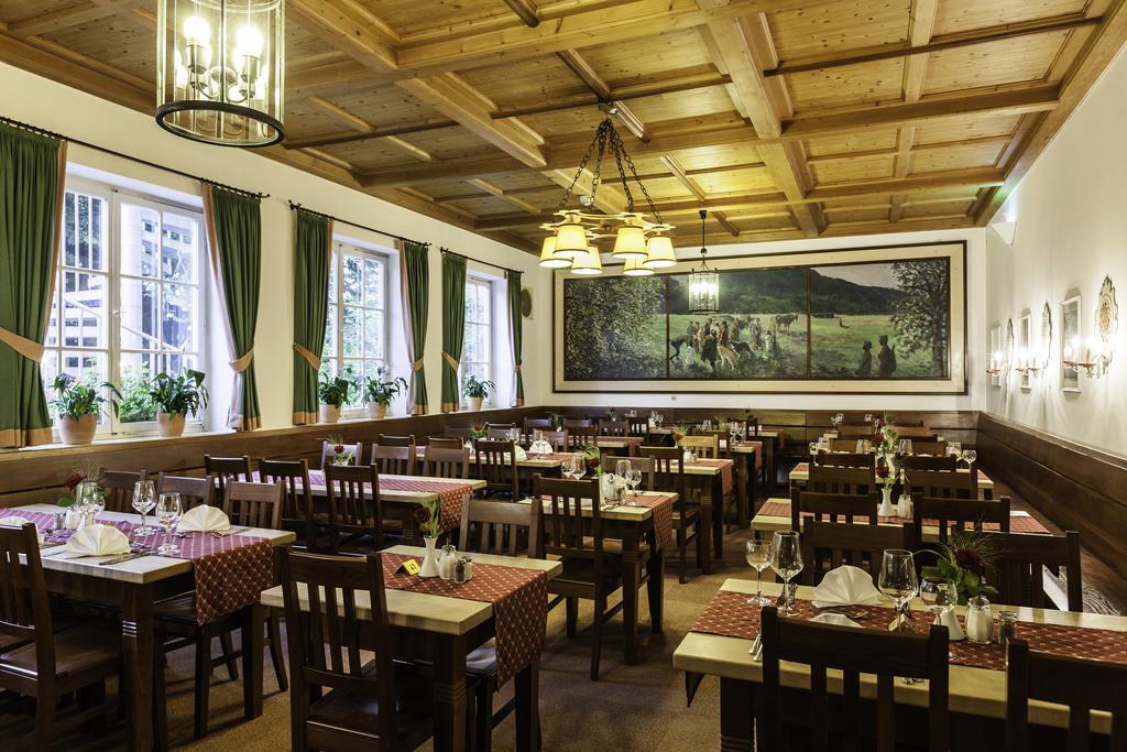 纽施瓦斯泰恩城堡餐厅 旧天鹅堡 外观 照片